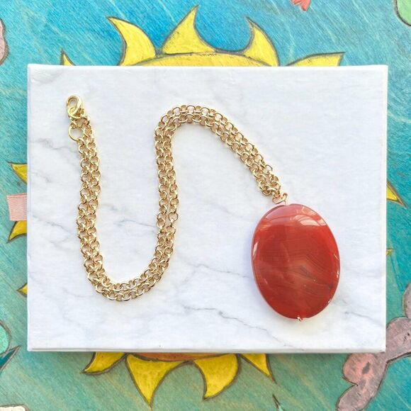 Red Marble Stone Oval Pendant on Gold Chain Necklace - Picture 3 of 6